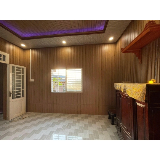 LAM SÓNG NHỰA TRANG TRÍ