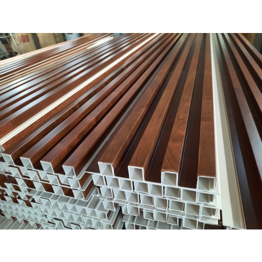 LAM SÓNG NHỰA TRANG TRÍ